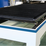 Full Enclosed Exchange Worktable Fiber Laser Cutter | Transon view 3
