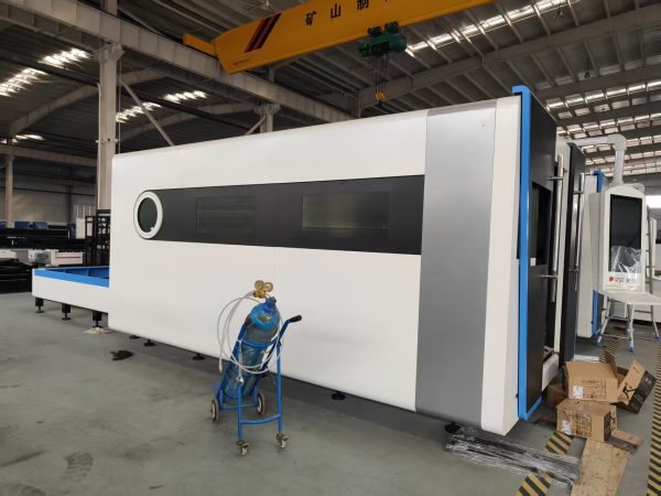 TSF1530 Exchange-Table Enclosed Fiber Laser Cutting Machine – 1500x3000mm